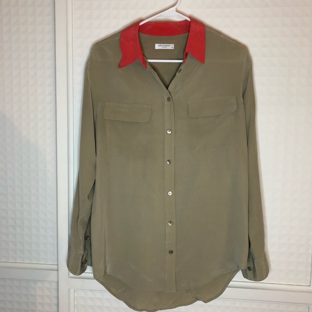 Equipment Femme Contrast Collar Silk Buttondown